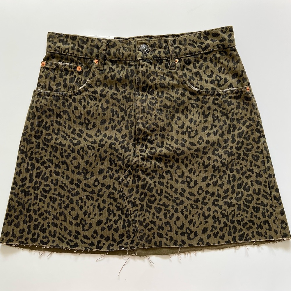 Zara Green Leopard Print Mini Skirt
